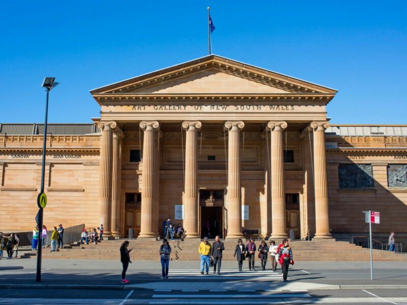 What is the lifestyle in Sydney? 2