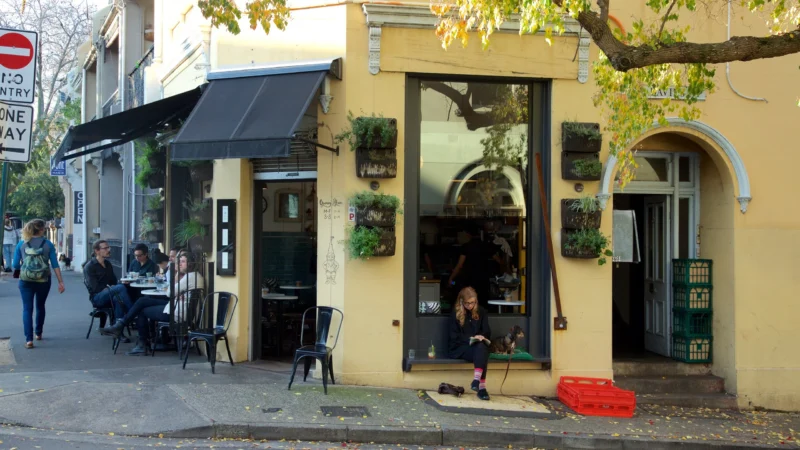 What is the lifestyle in Sydney? 3