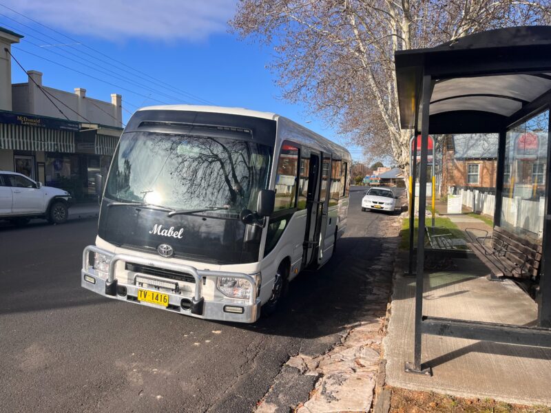 How do you get around in Mudgee? 3
