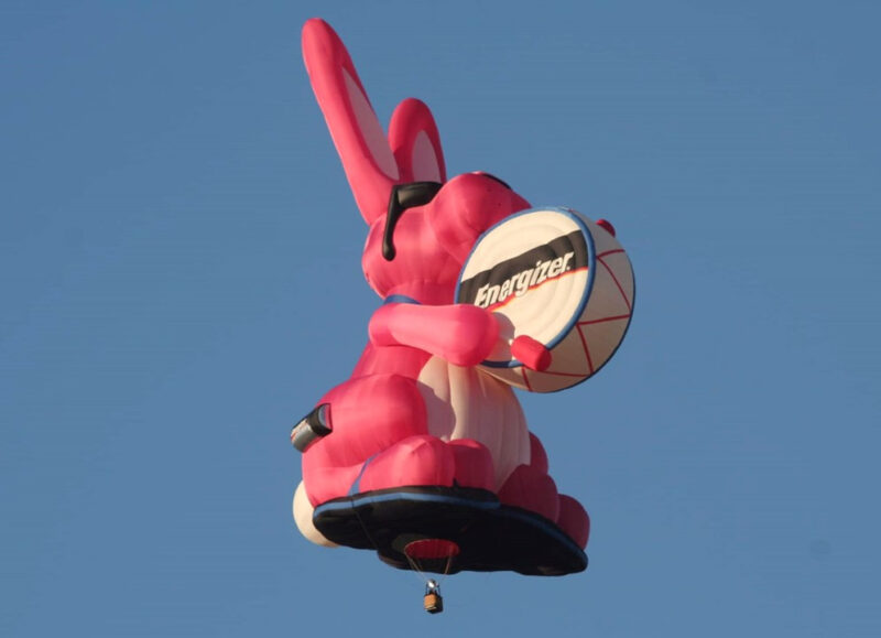 What's the biggest hot air balloon ever made? 1 Energizer Bunny Hot Hare Balloon