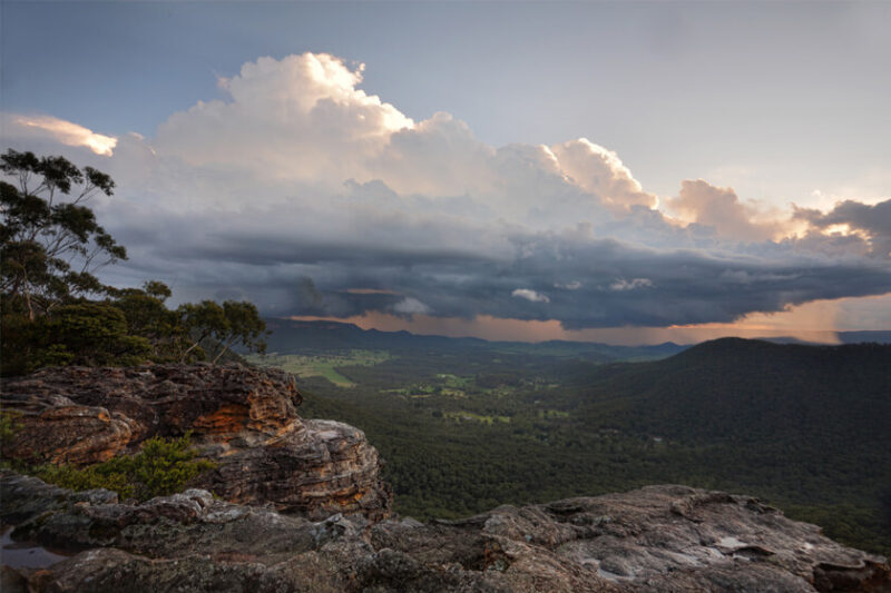What are the highest points in the Blue Mountains? 3 Mount Victoria