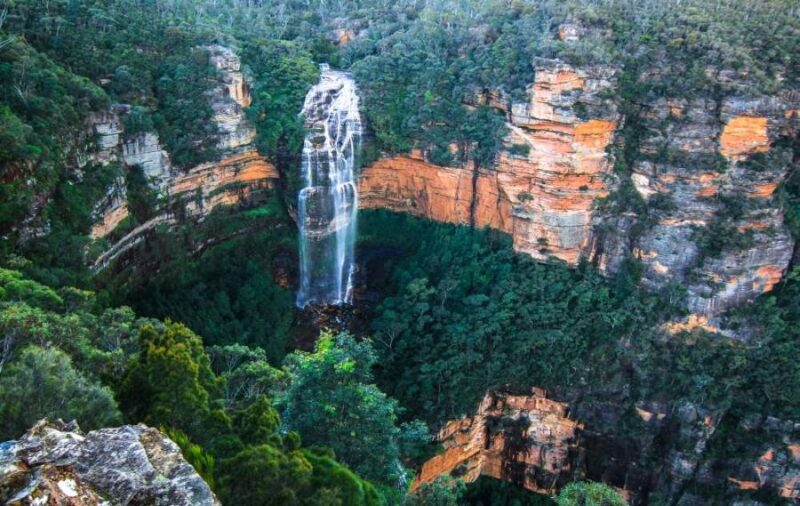 What is the best time to visit Blue Mountains? 1 Spring