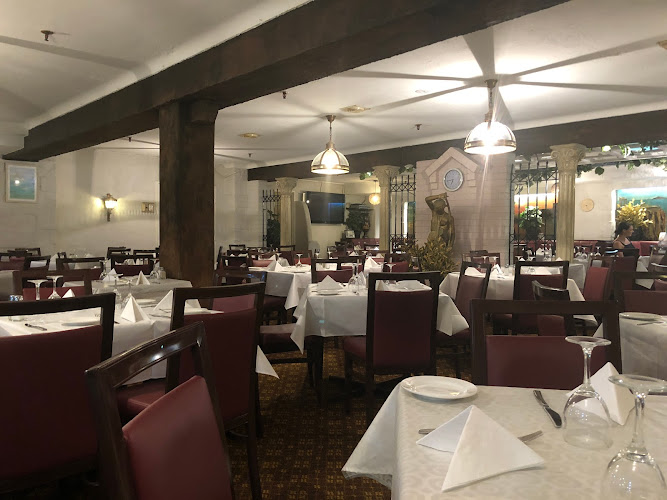 Diethnes Greek Restaurant