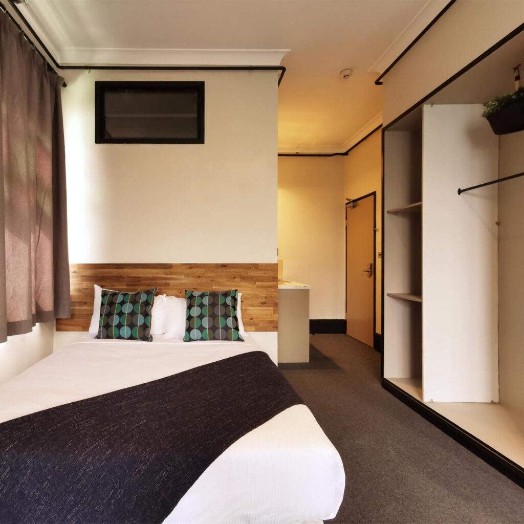 Sydney Crecy Hotel