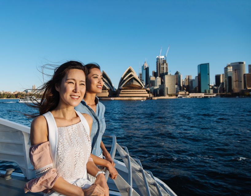 Sydney- Hop-on Hop-off Harbour Cruise with Commentary