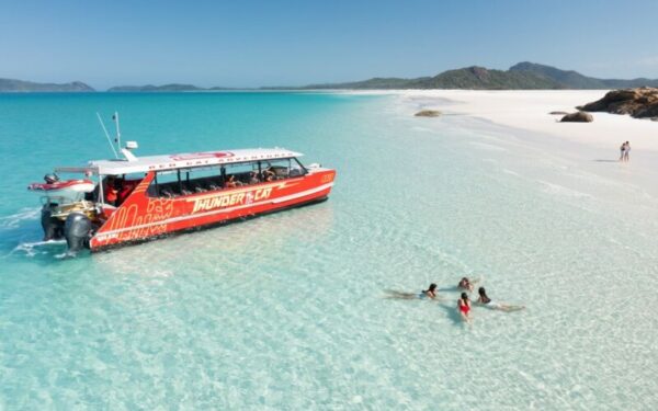 Thundercat Whitsundays day tour with lunch