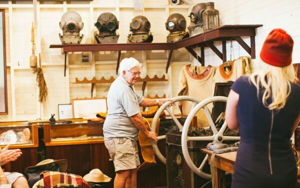 Historical pearl luggers tour