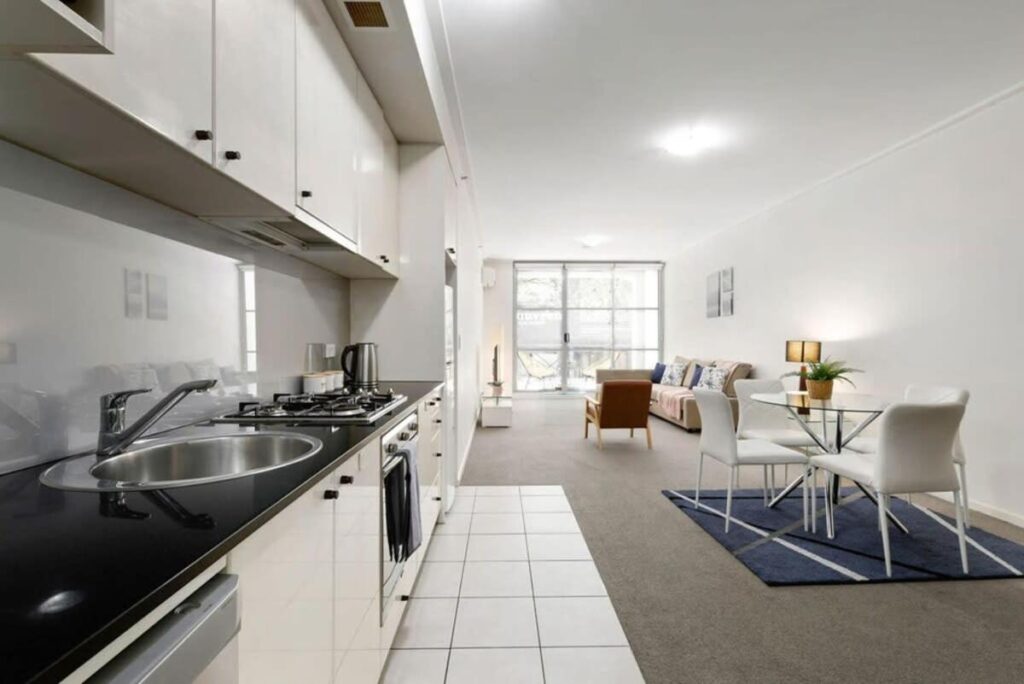 A Modern & Cozy Studio Next to Darling Harbour