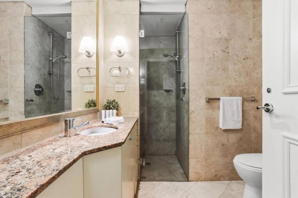 Amazing Apartment in Sydney CBD with Rooftop Pool