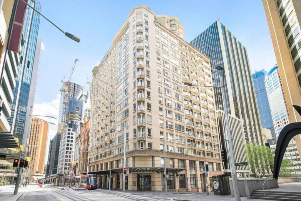 Amazing Apartment in Sydney CBD with Rooftop Pool