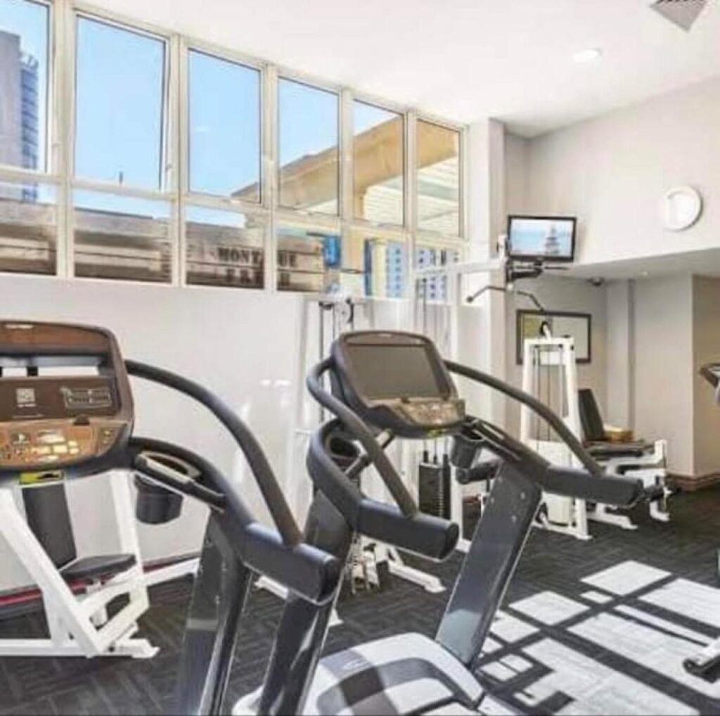 Amazing Apartment in Sydney CBD with Rooftop Pool