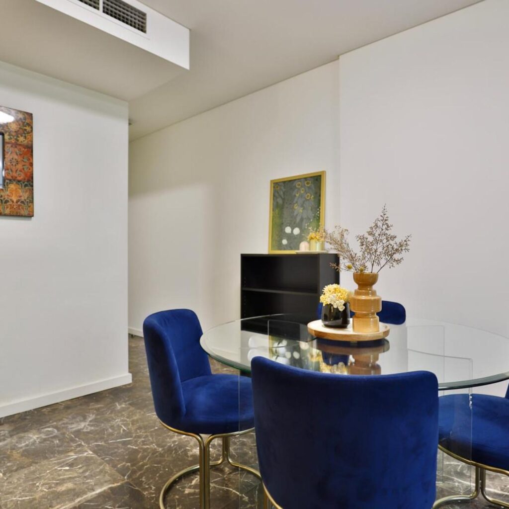 CBD Harbour Retreat - Lovely 2BR Home