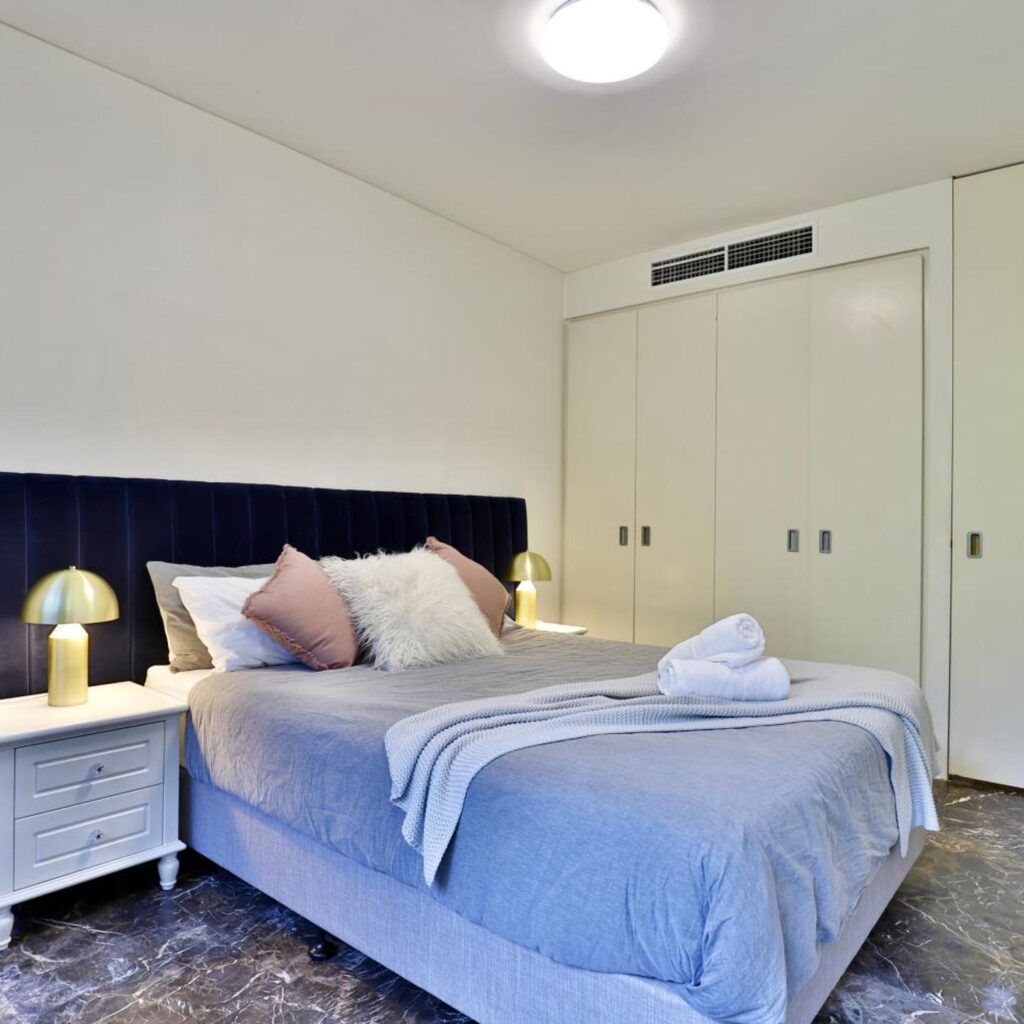 CBD Harbour Retreat - Lovely 2BR Home