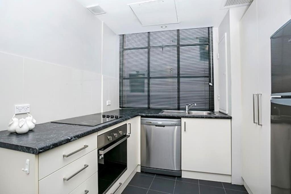 CLD01 - 1 bedroom unit - Bridge Street, Sydney CBD 11 CLD01 - 1 bedroom unit - Bridge Street, Sydney CBD