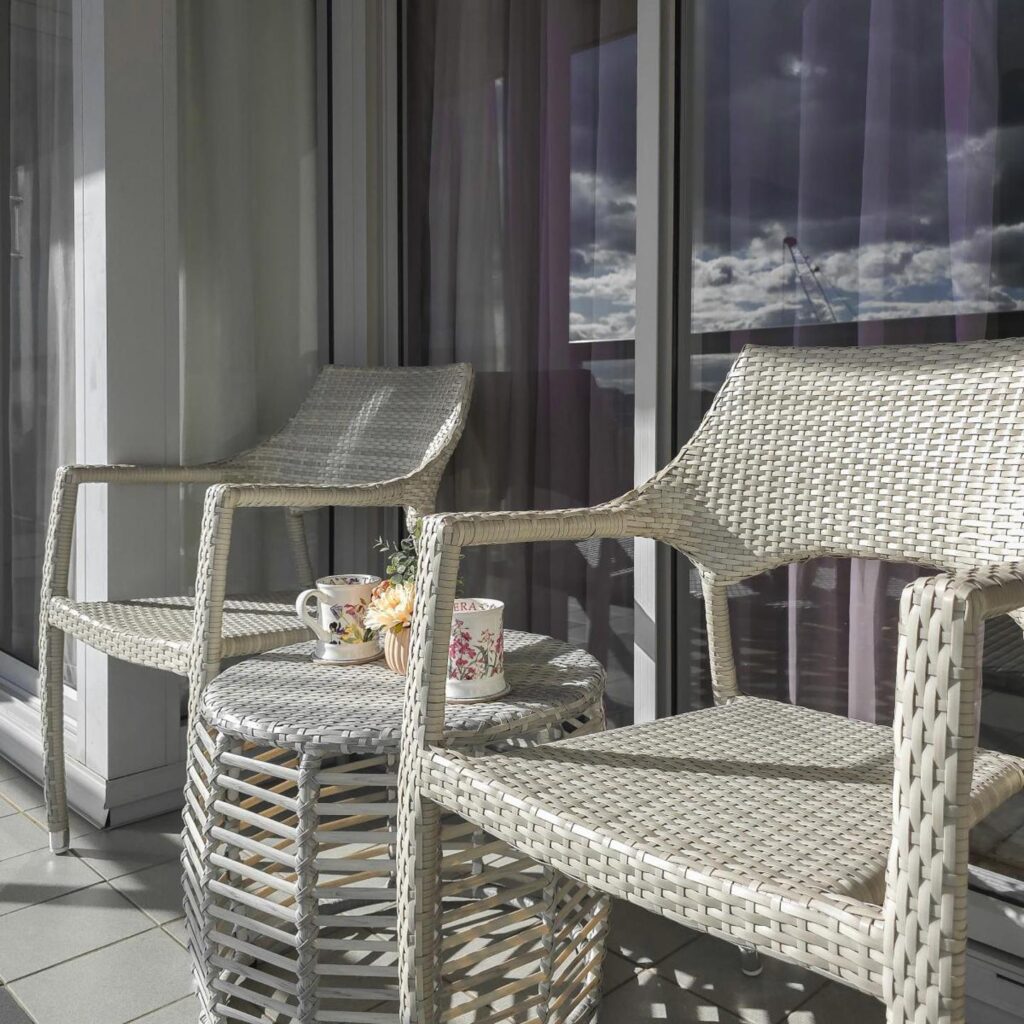 Chic Darling Harbour Oasis in the Heart of Sydney, 2BR 2BA, Resort-Style Amenities