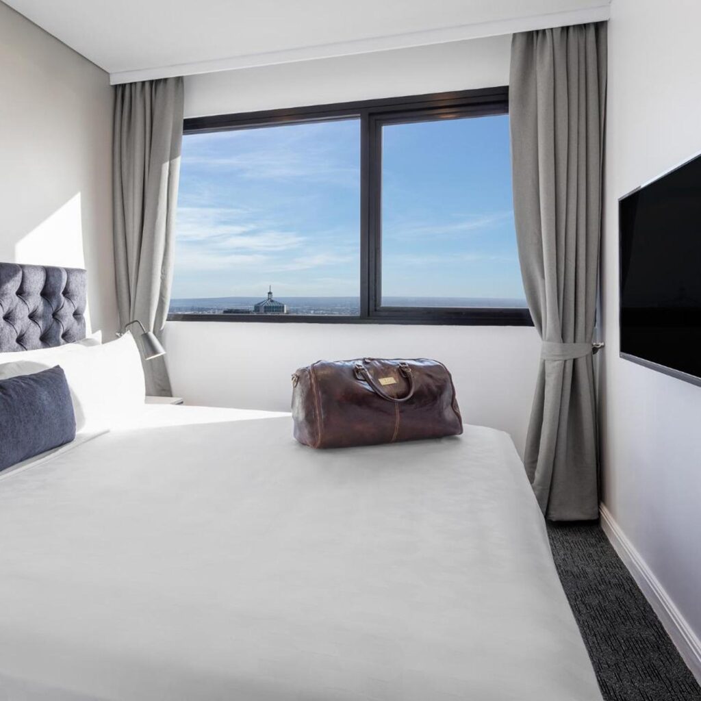 Meriton Suites Kent Street, Sydney