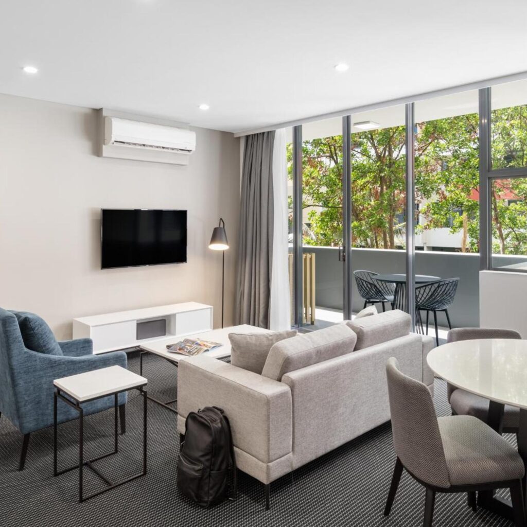 Meriton Suites Waterloo