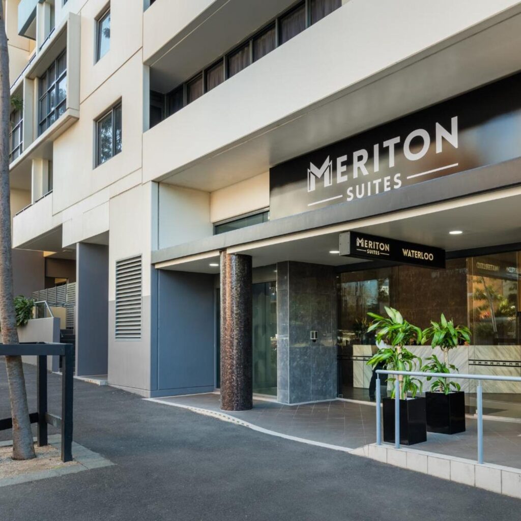 Meriton Suites Waterloo