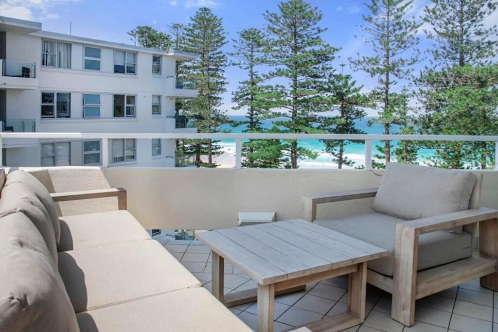 Oceanfront Serenity - Amazing Views to Manly Beach