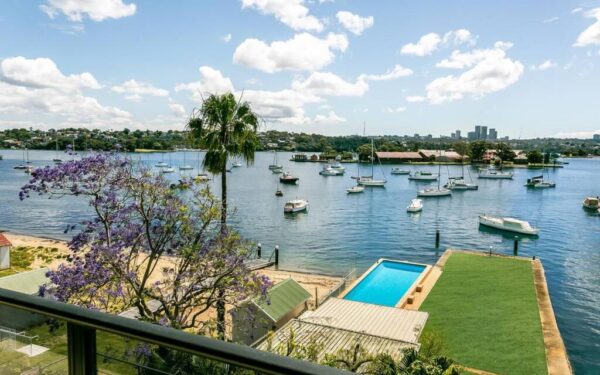 STG38 – stunning waterfront apartment – Drummoyne