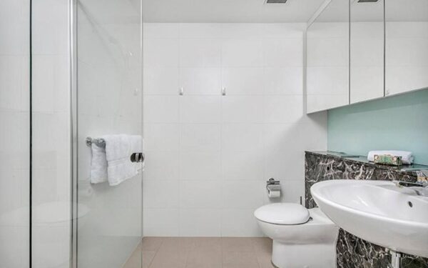 SX339 – CBD Chinese Gardens Views, Modern 2BR Apt