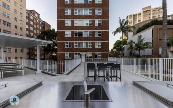Studio Apt With Parking Balcony & Water Views