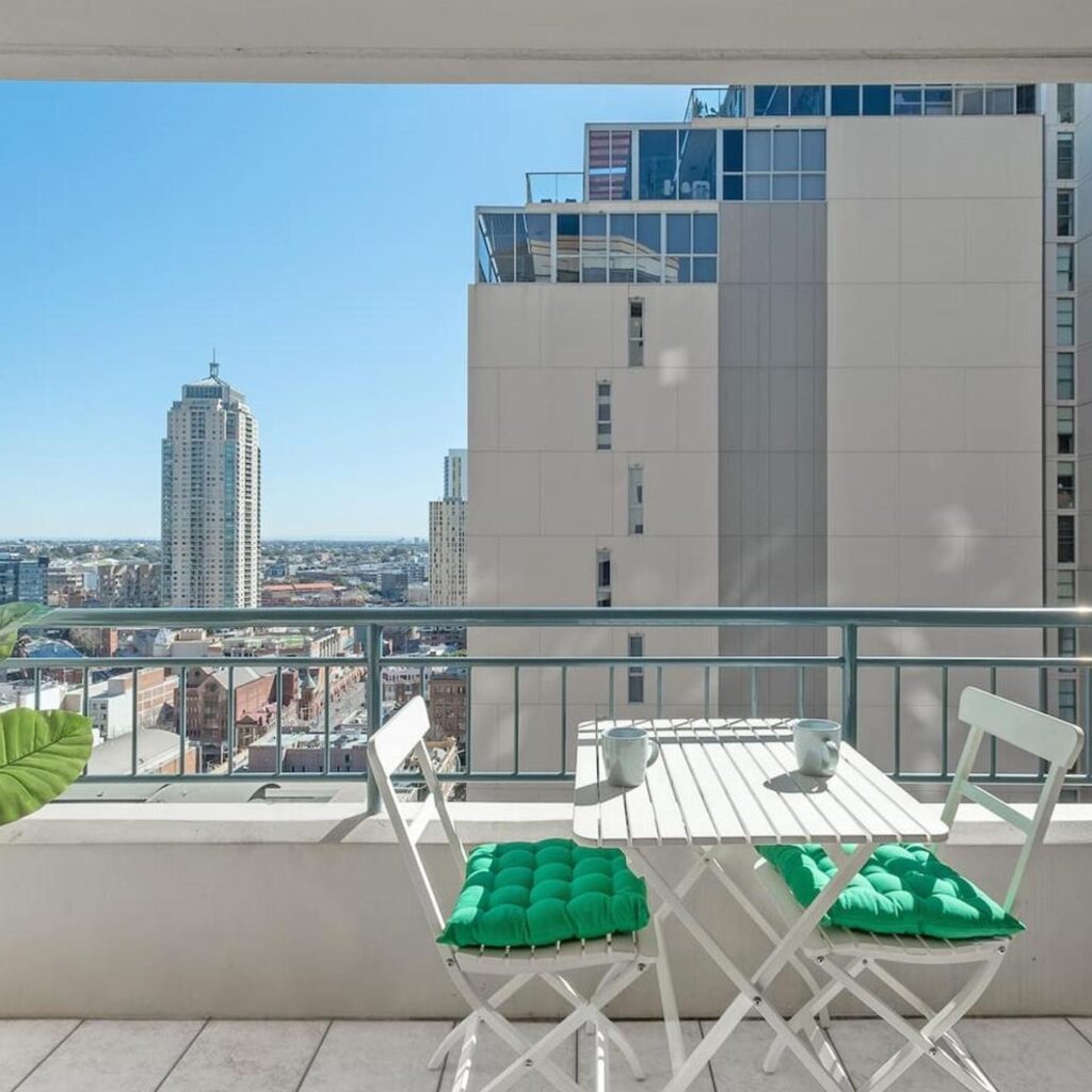 Top of the Town with Sydney CBD at its Doorstep