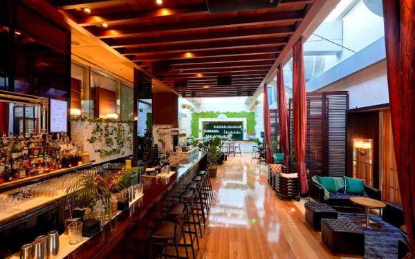 Zeta Bar