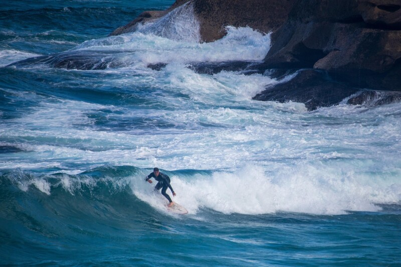 What beach has the biggest waves in Sydney? Maroubra's Surf Mecca 4 Year-Round Surfing