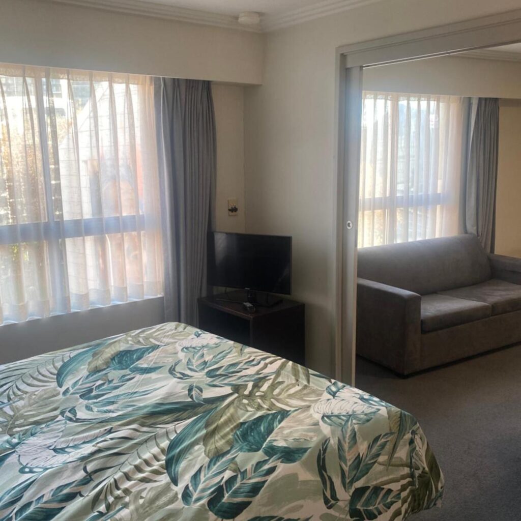 Excellent location,budget stay Darling Harbour