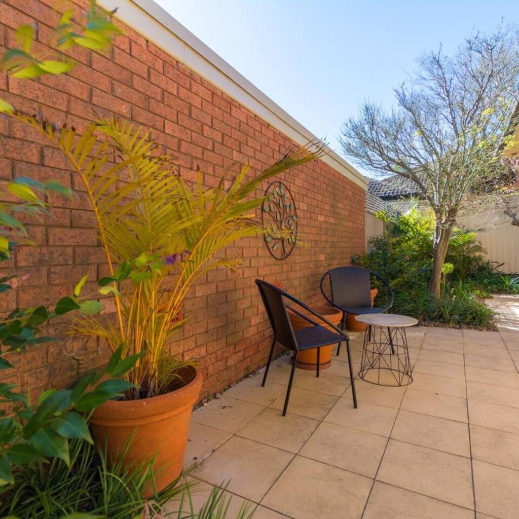 Family Stay with Idyllic Sun-drenched Courtyard 19 Family Stay with Idyllic Sun-drenched Courtyard