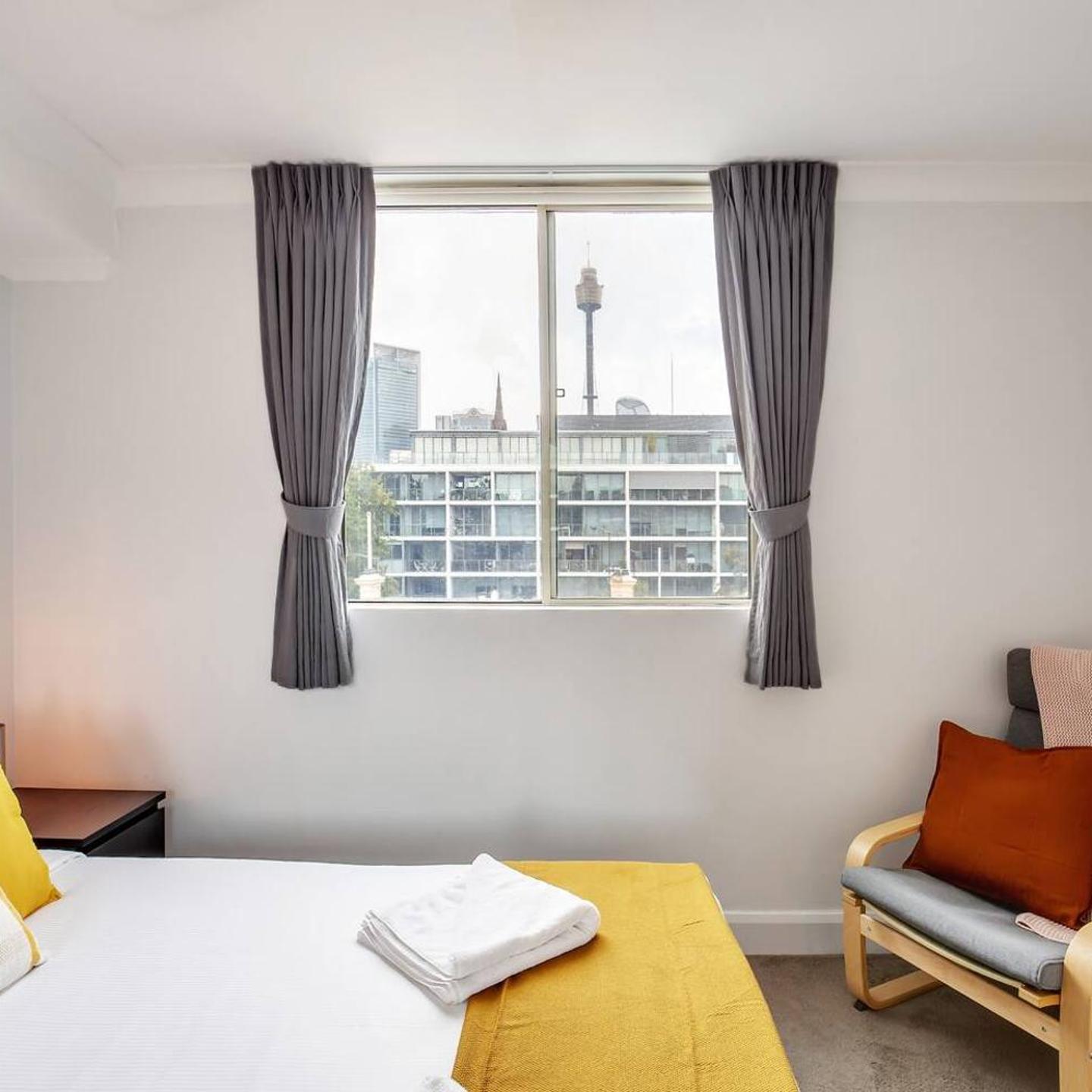 Harbourside at Woolloomooloo with Balcony Views