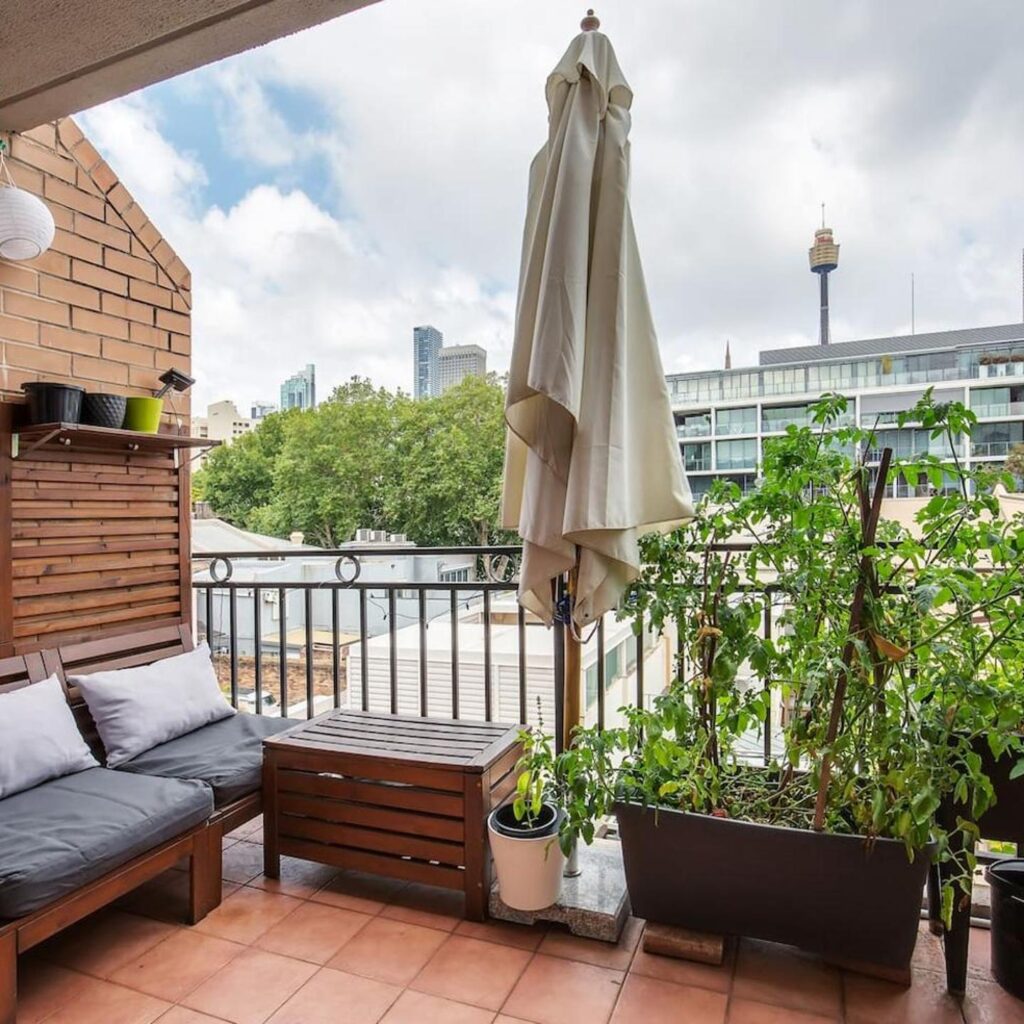 Harbourside at Woolloomooloo with Balcony Views 10 Harbourside at Woolloomooloo with Balcony Views