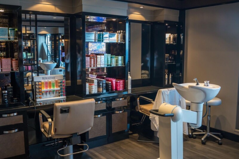 Salon Etiquette Tips