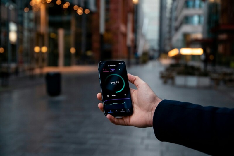 Which mobile provider/network is better in Sydney, Vodafone or Telstra? 1 Network Speed