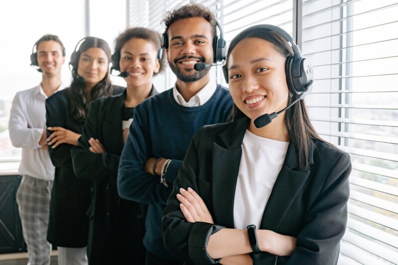 Which mobile provider/network is better in Sydney, Vodafone or Telstra? 2 Customer Service