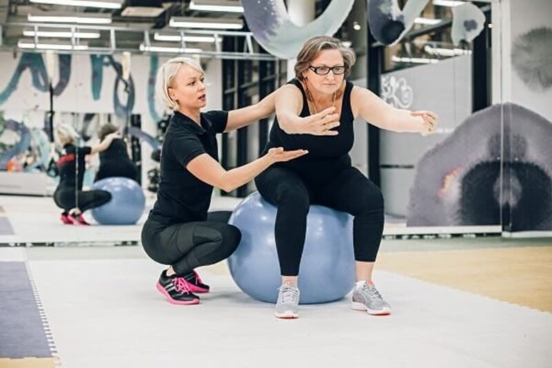 Is getting a job as an exercise physiologist in Sydney difficult for a foreigner? I am planning to do my bachelor’s in physiology at UNSW. Also, how much is the starting monthly salary of a physiologist in Sydney? 3 Sydney Sports and Exercise Physiology