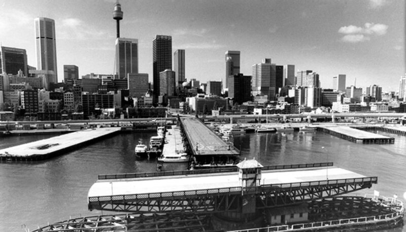 What was Sydney, Australia like in the 80's and 90's? 1 Harbour