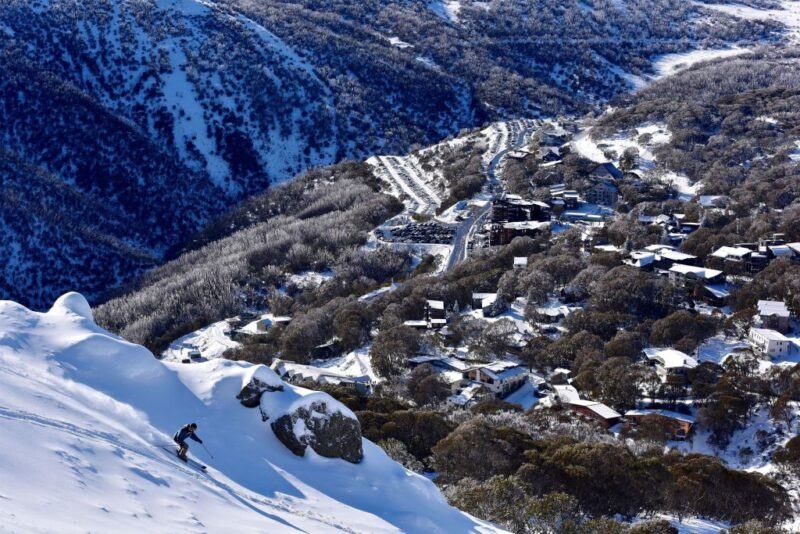 Does Australia have mountains with snow? 3 Victorian Alps