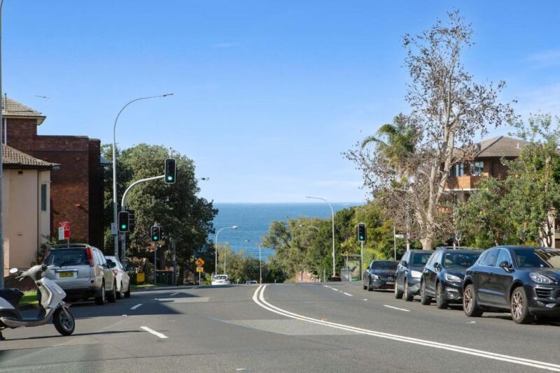 Where is a good place to practice driving skills in Sydney? 3 Beachside Roads
