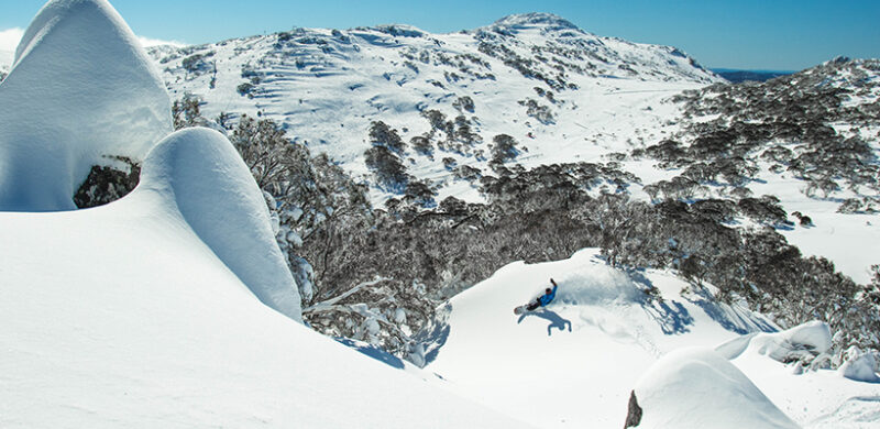 What is the snow season in Perisher? 2
