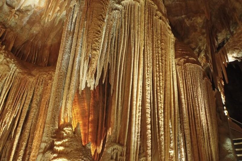 Chifley Cave