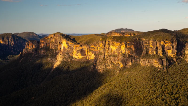 Why do they call them the Blue Mountains? 1