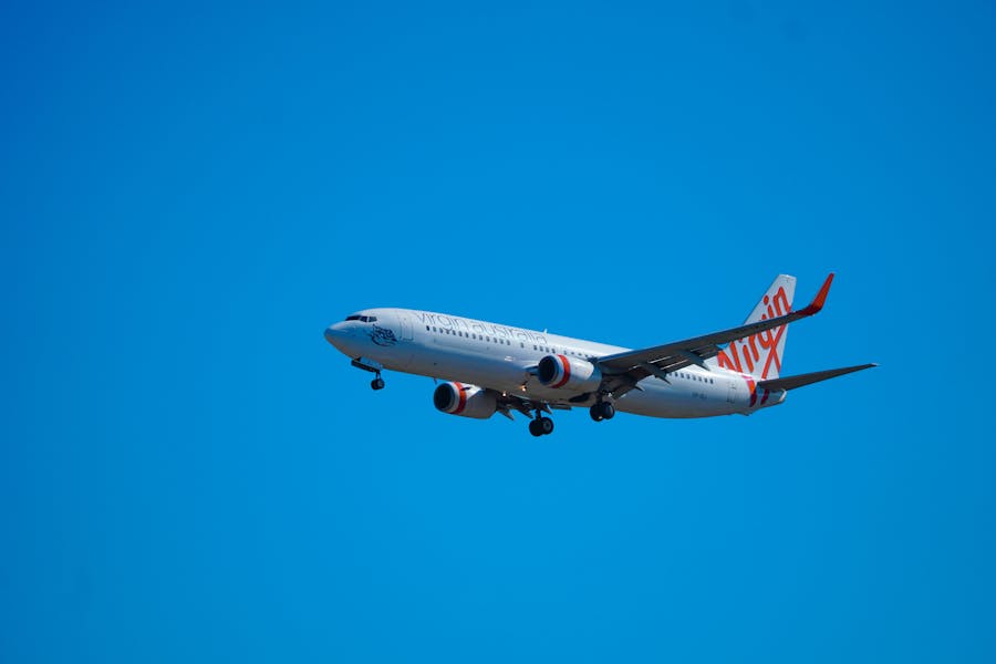 What is the flight time from Australia to New Zealand? 2 Virgin Australia