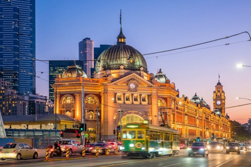 What is the busiest train station in Australia? 2 Flinders Street Station