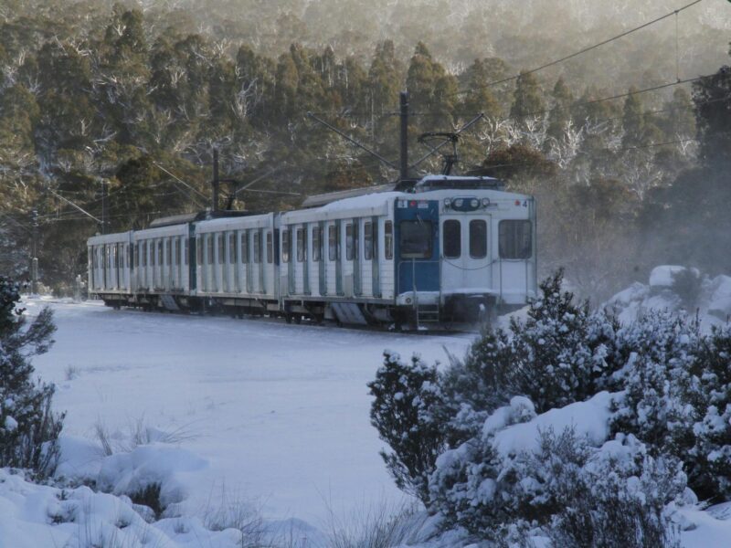 What is the longest run at Perisher? 3