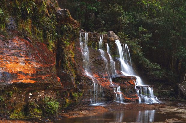 Can you walk around Blue Mountain for free? 2